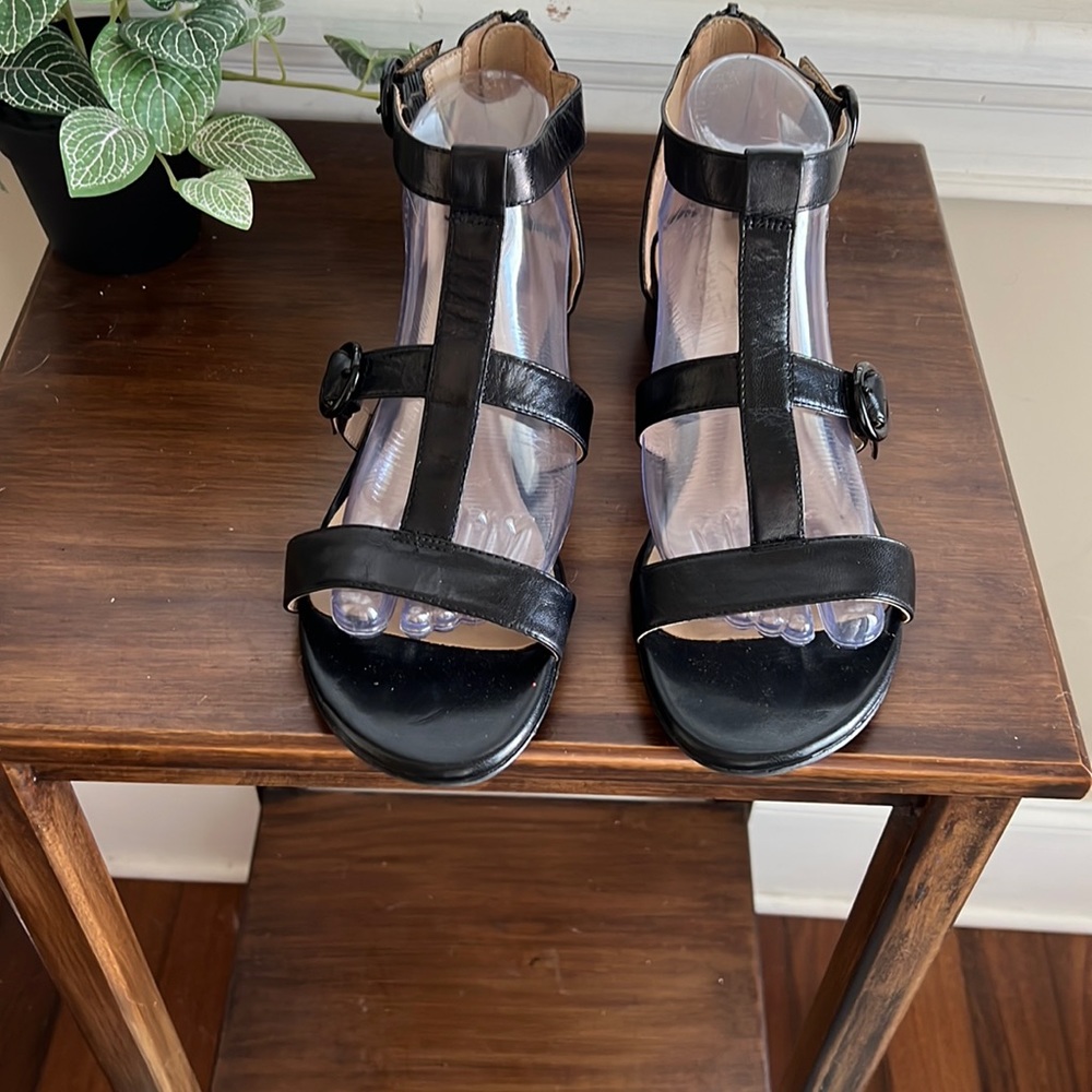Naturalized Women Sandals size 9